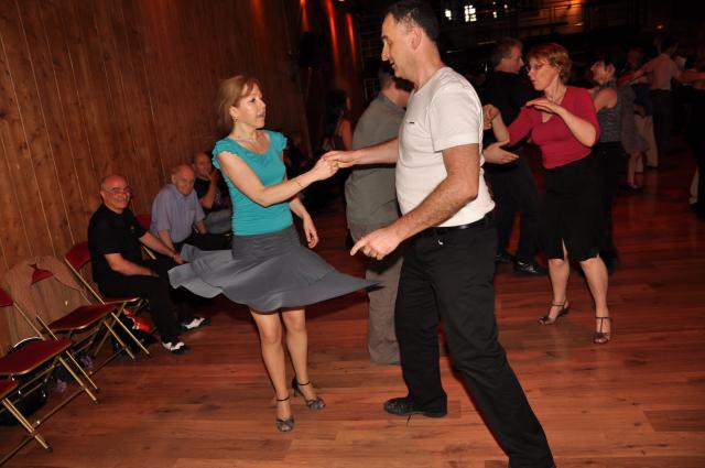 min 2010 05 30 station danse 082